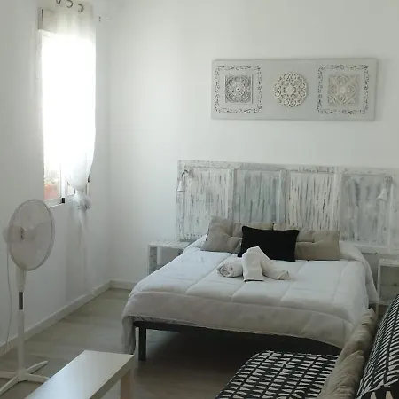 My Small Penthouse With Views.tourism & Tranquility & Sun Апартаменти Кордова