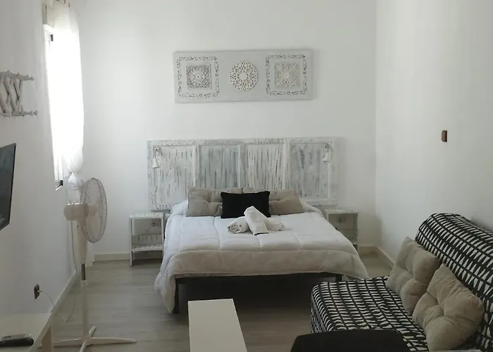 My Small Penthouse With Views.tourism & Tranquility & Sun